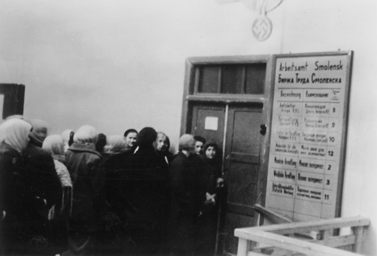 Deutsches Arbeitsamt Smolensk, Smolensk (Sowjetunion), November 1942, S&uuml;ddeutsche Zeitung Photo / DIZ Dokumentations- und InformationsZentrum M&uuml;nchen GmbH