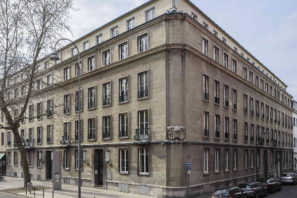 Aussenansicht des EL-DE-Haus Appellhofplatz23-25/Ecke Elisenstraße, 2016 (Foto: Joern Neumann) Aussenansicht des EL-DE-Haus Appellhofplatz23-25/Ecke Elisenstraße, 2016 (Foto: Joern Neumann)