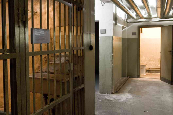 Gedenkst&auml;tte Gestapogef&auml;ngnis. Flur im Wachbereich der Gestapo Foto: Rheinisches Bildarchiv/Marion Mennicken