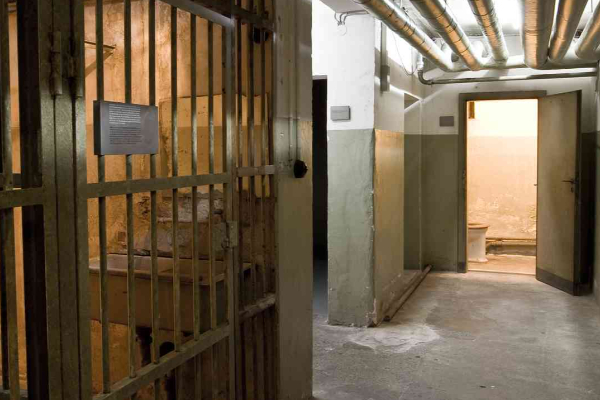 Gedenkstätte Gestapogefängnis. Flur im Wachbereich der Gestapo Foto: Rheinisches Bildarchiv/Marion Mennicken Gedenkstätte Gestapogefängnis. Flur im Wachbereich der Gestapo Foto: Rheinisches Bildarchiv/Marion Mennicken